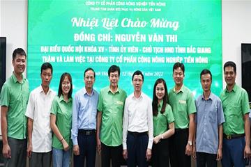 Hội Nông dân tỉnh Bắc Giang về thăm và làm việc tại Tiến Nông